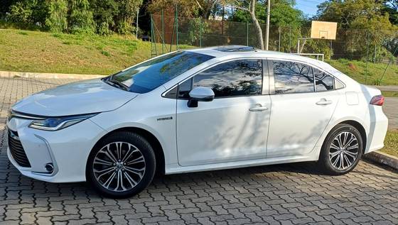 TOYOTA COROLLA 1.8 VVT-I HYBRID FLEX ALTIS PREMIUM CVT TOYOTA COROLLA 1.8 VVT-I HYBRID FLEX ALTIS PREMIUM CVT